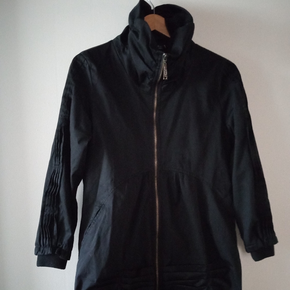 ๐๐ค Lightweight Black Jacket | Mid-season / Fall | Size S ๐ค๐ - Picture 3 of 9